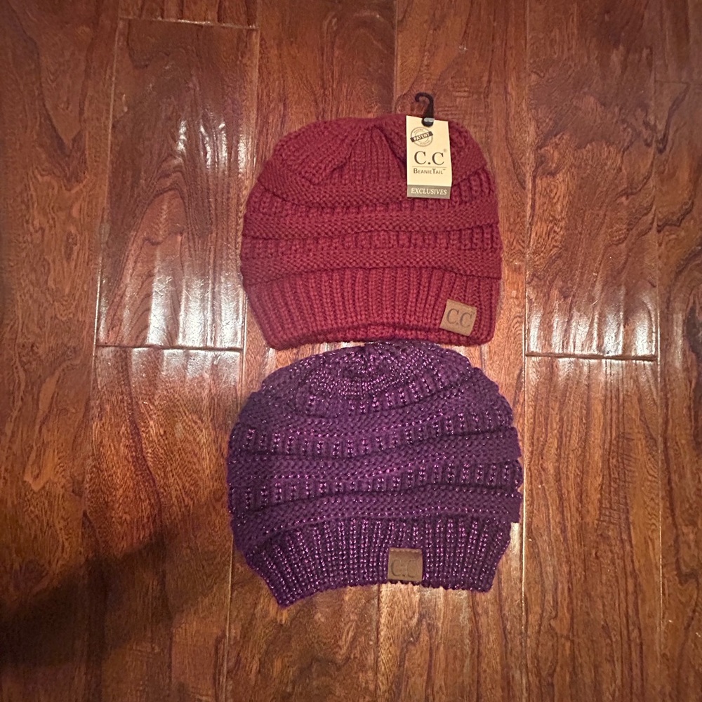 2- Woman's chunky knit cozy/stylish CC Beanie caps - Burgundy/purple NWT